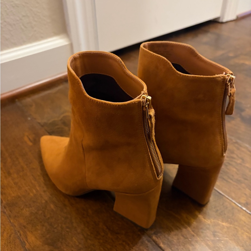 Franco Sarto “Venture” Tan Suede Ankle Boots - Picture 3 of 6